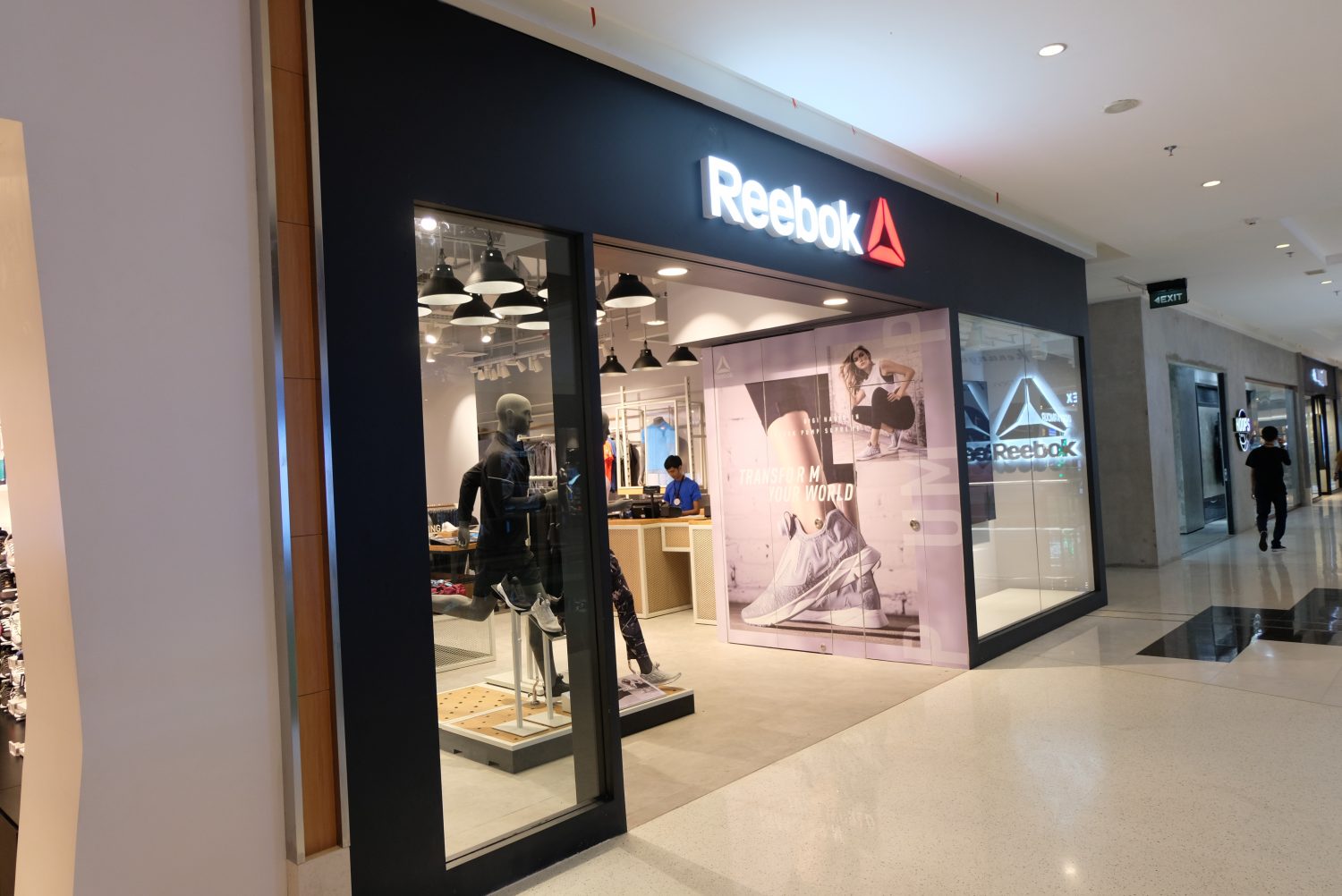 reebok store indonesia